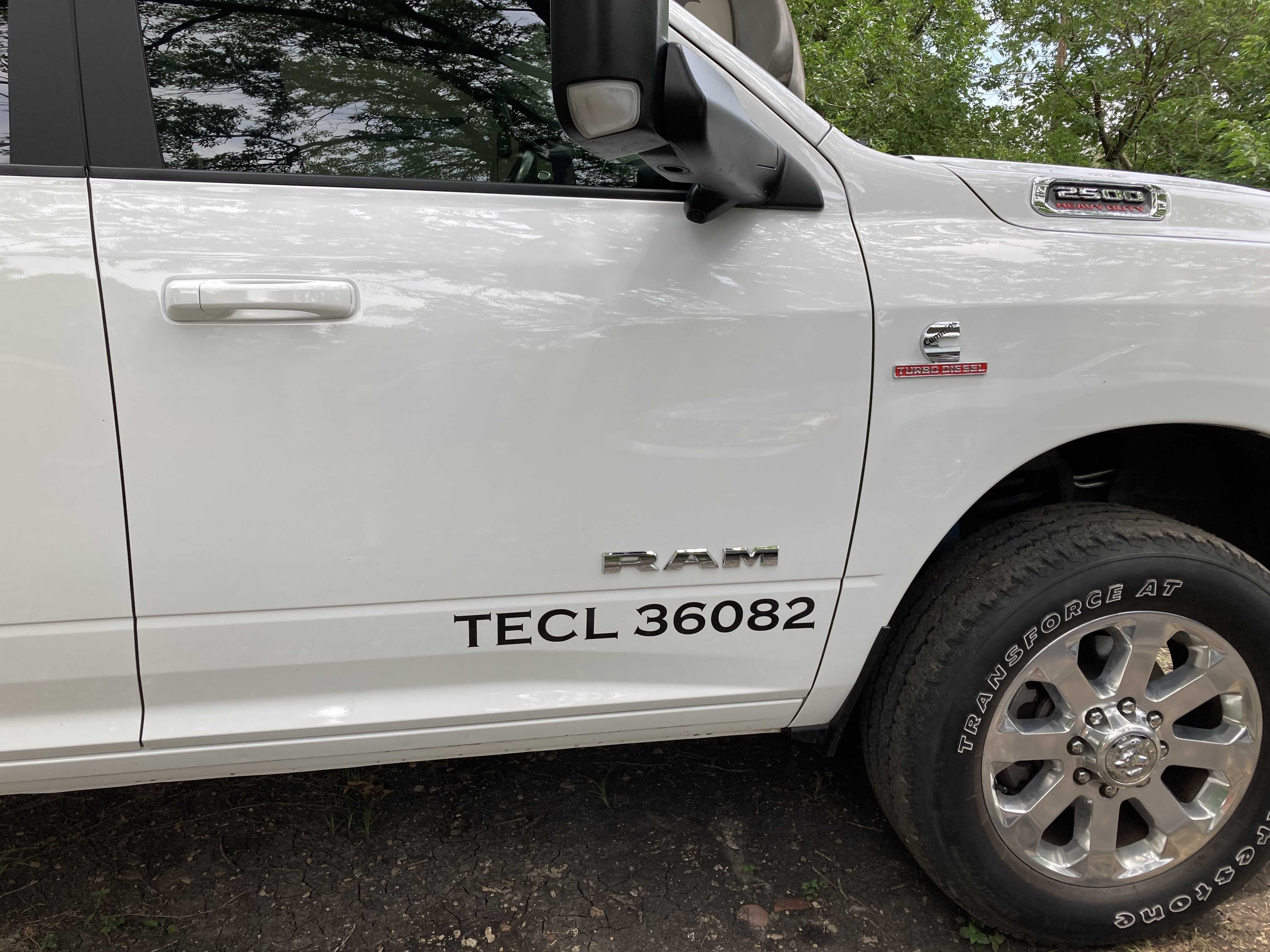 Licensed contractor truck TECL 36082